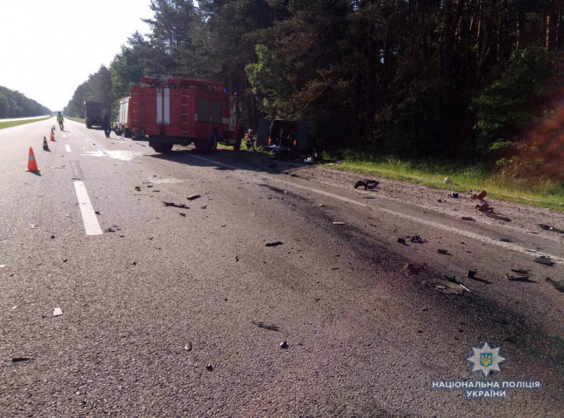 У ДТП в Львівській області загинули 6 людей